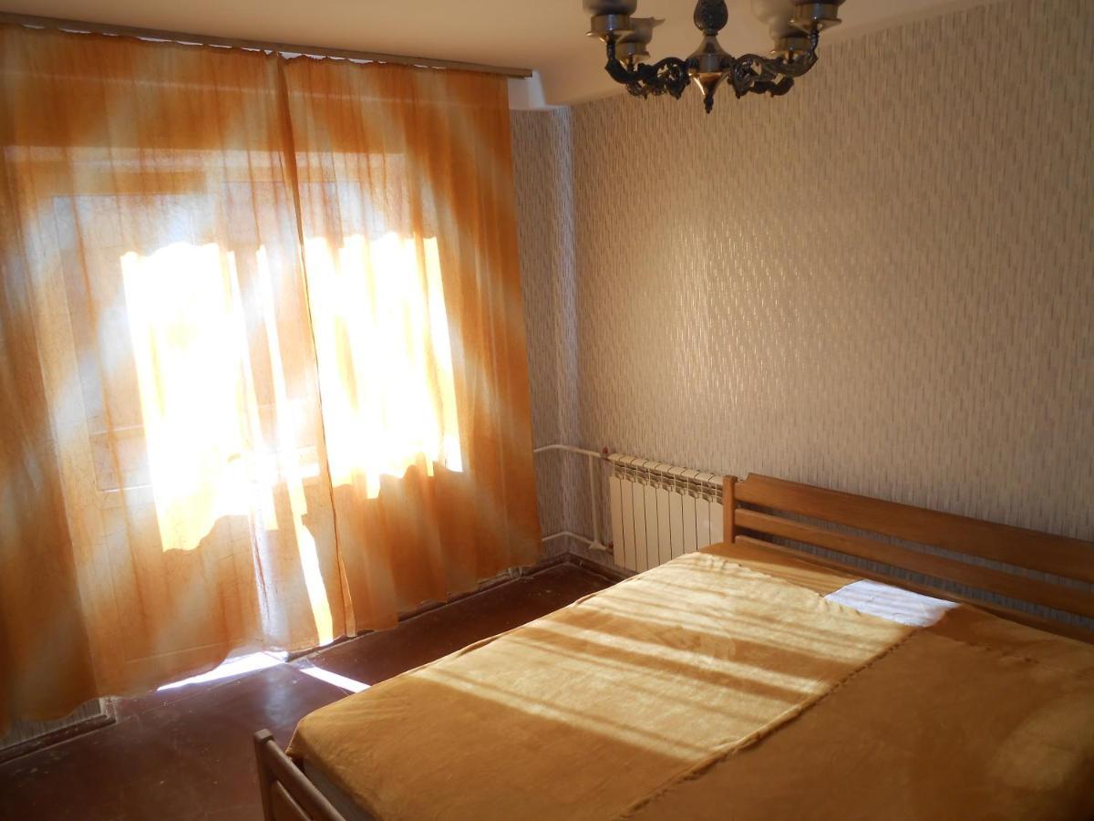 Проспект Героев Сталинграда 19 А Apartment Kiev Bagian luar foto